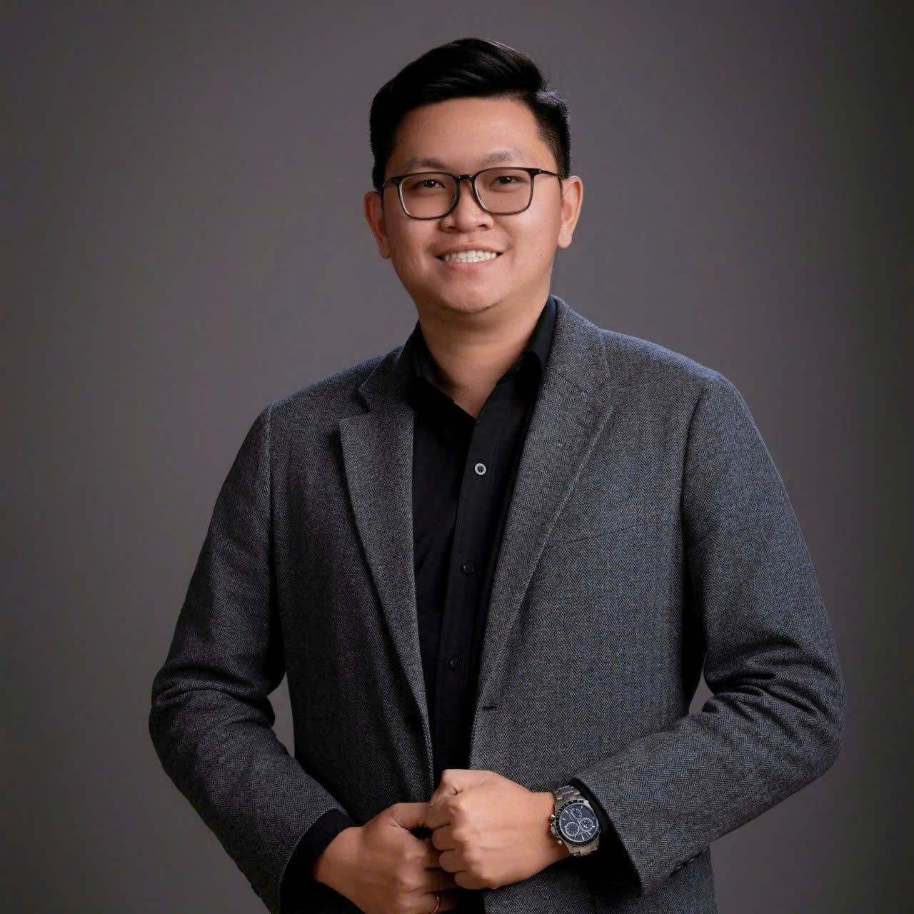 Mr. Justin Hoang